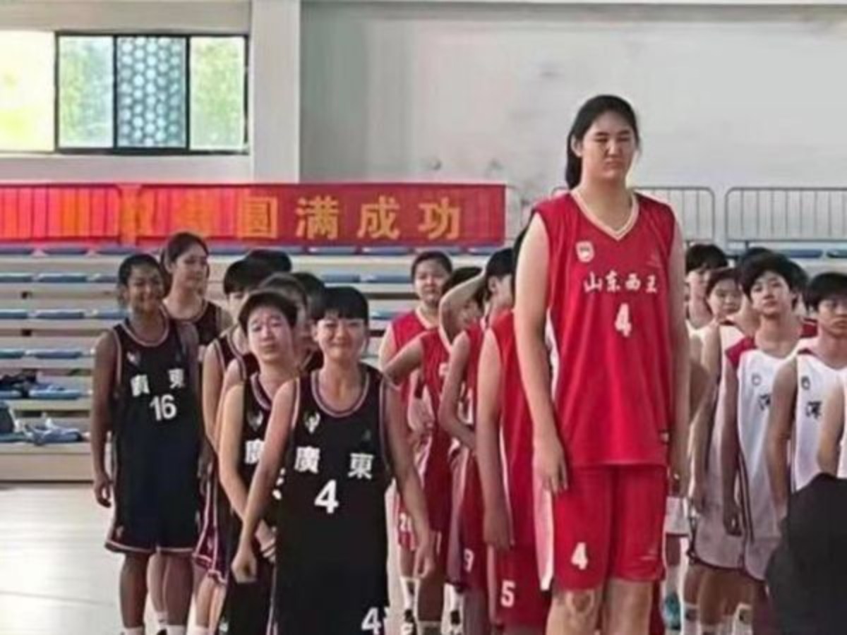 Tall chinese woman