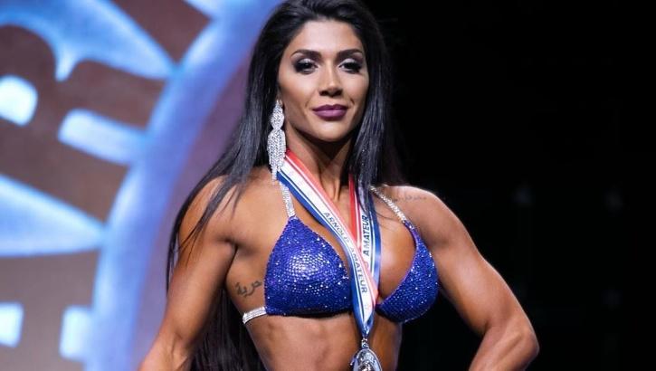Fitness Model Claims American Airlines Of Banning Her From Flight For 9865