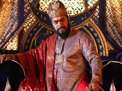 Ashutosh Rana as Aurangzeb, Aurangzeb in Chhatrasal