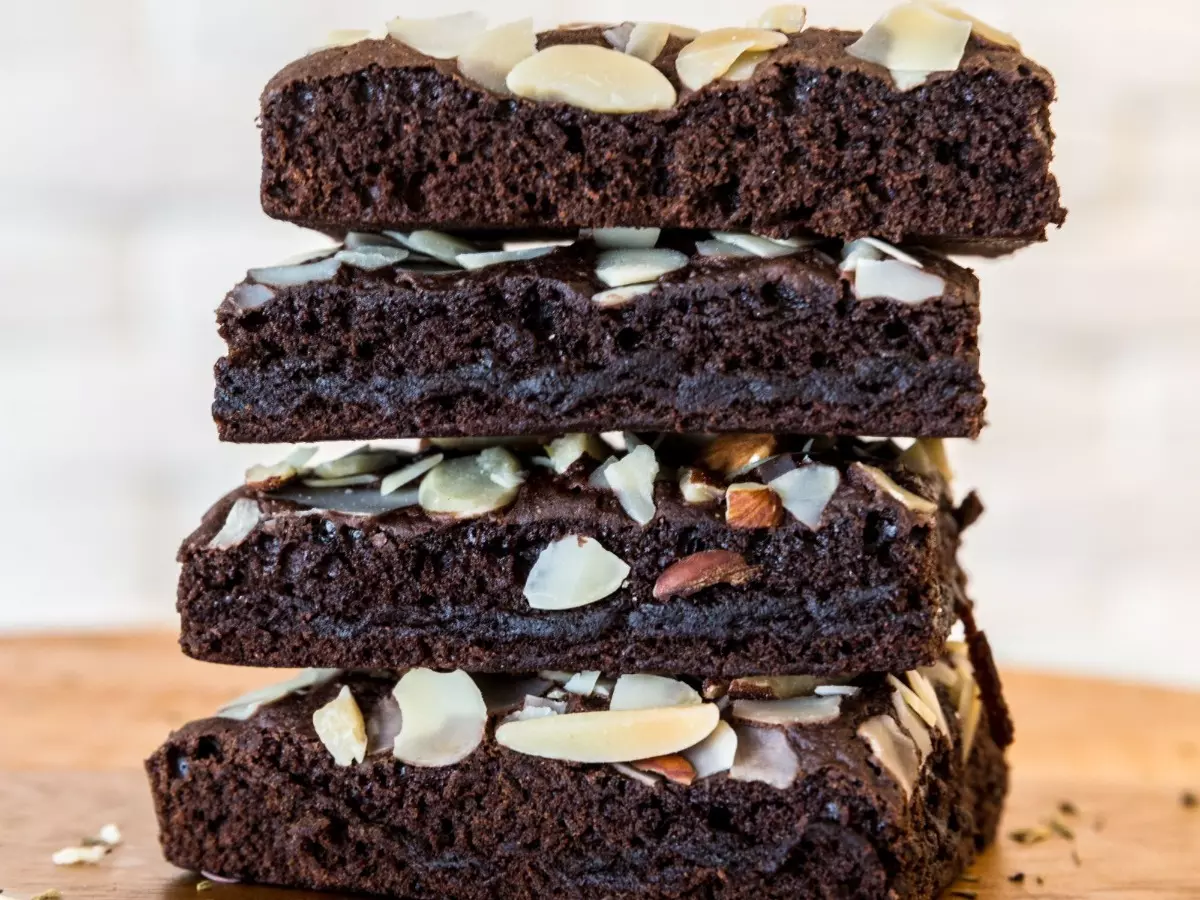 brownies-chocolate-delicious-887853-60ee96ba599cb Hash brownies