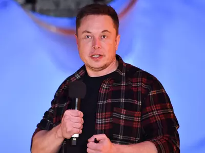 Elon muck