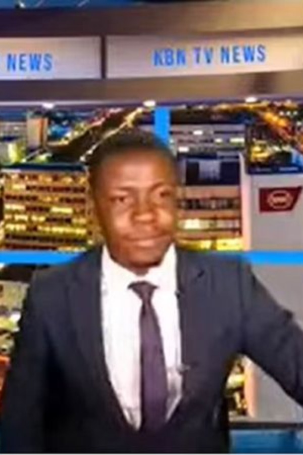 'We Have To Get Paid': TV Anchor Interrupts Live Bulletin, Claims He Has Not Been Given Salary 