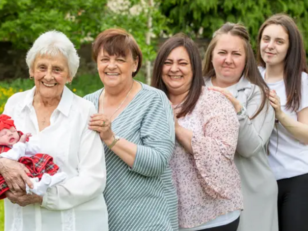 86 Year Old Woman Becomes One Of UK #39 s Only Great Great Great Grandmother