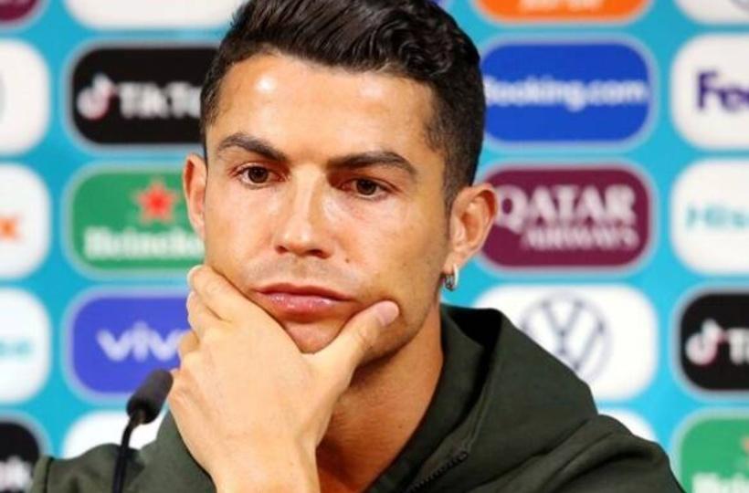 Social Media Reacts To Cristiano Ronaldo Dissing Coca Cola