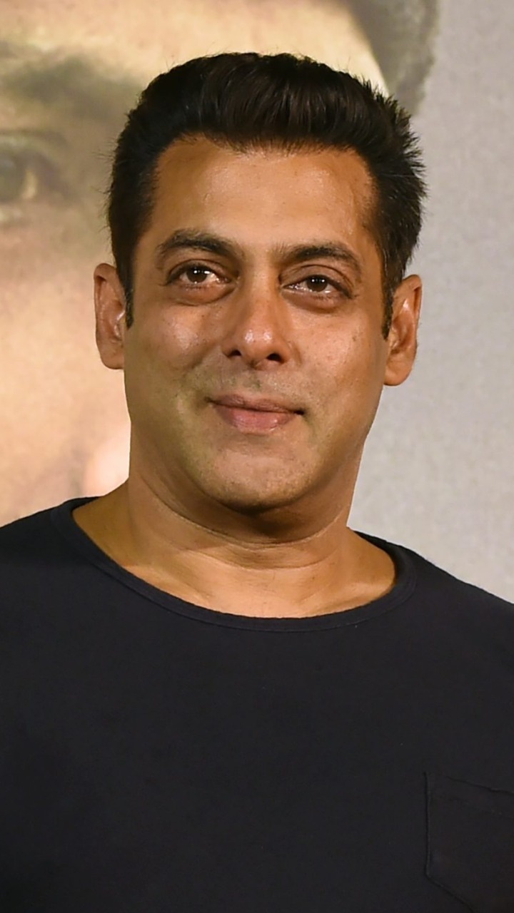 Salman Khan Announces Bajrangi Bhaijaan 2