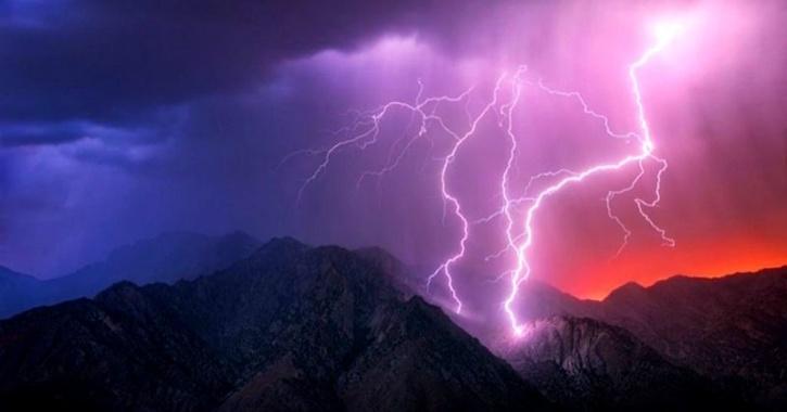 lightning life on Earth
