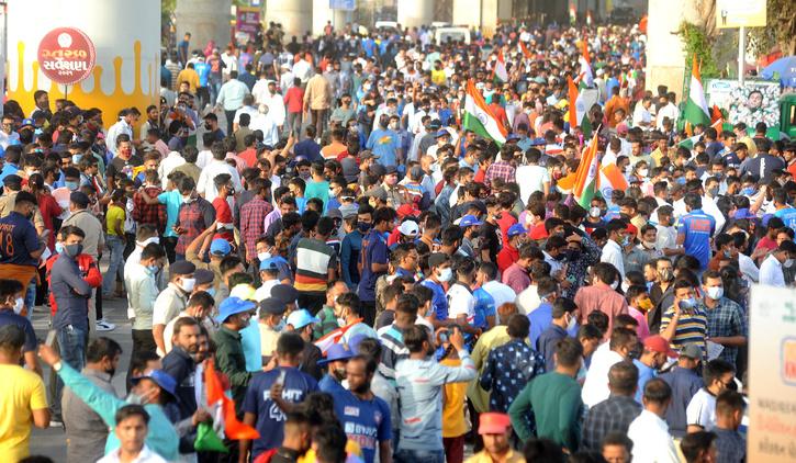 Record 57,000 Crowd Post COVID In 1st India-England T20I; Some Fans ...