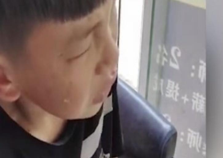 Chinese Boy Calls The Police After Getting A Bad Haircut