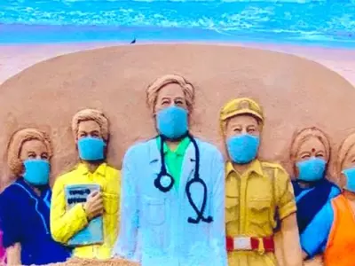 Sand Artist Sudarsan Pattnaik Pays Tribute To COVID-19 Warriors For Their Relentless Services