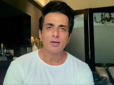 Sonu Sood Lashes Out China For Blocking Oxygen Consignments To India As Lives Are Being Lost Gets Immediate Response