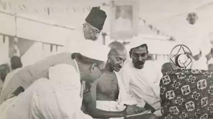 Maulana Abul Kalam Azad: How Azad Played A Pivotol Role In India's ...