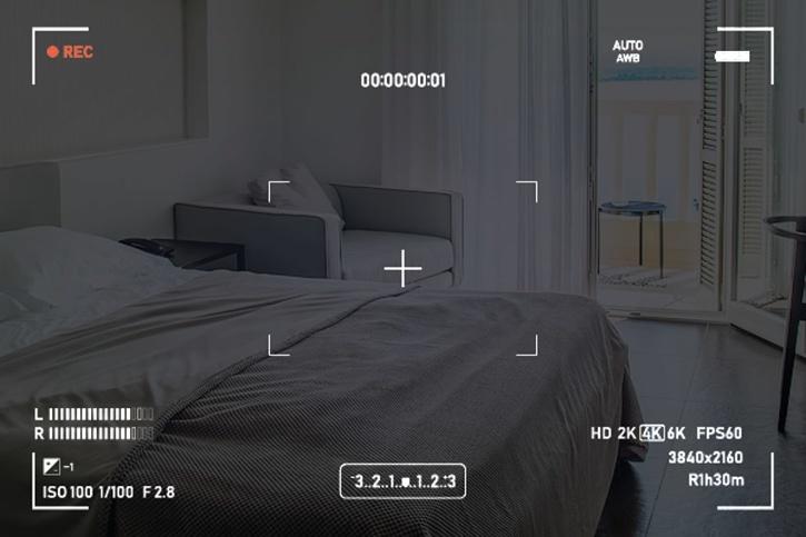 Oppervlakte web Aziatisch Surveillance Expert Explains How To Spot Hidden Cameras In Hotel Room