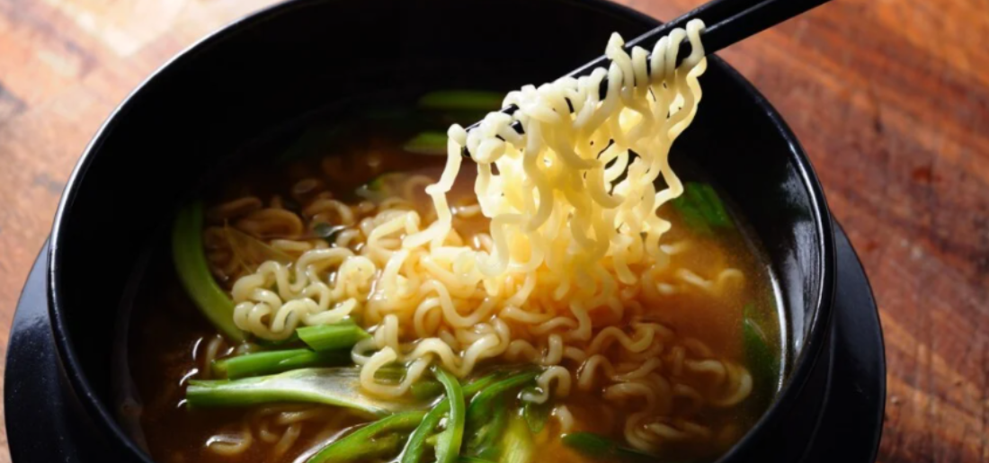 History of Instant Ramen Noodles US ने World War II के बाद गेहूं भेजा
