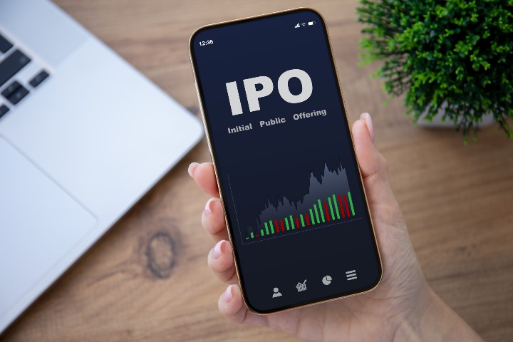 IPo