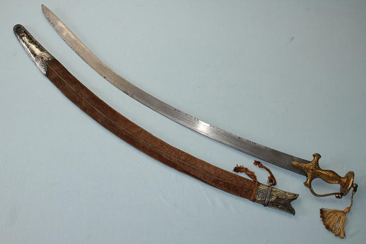 Pedang Talwar India dari Abad ke-17
