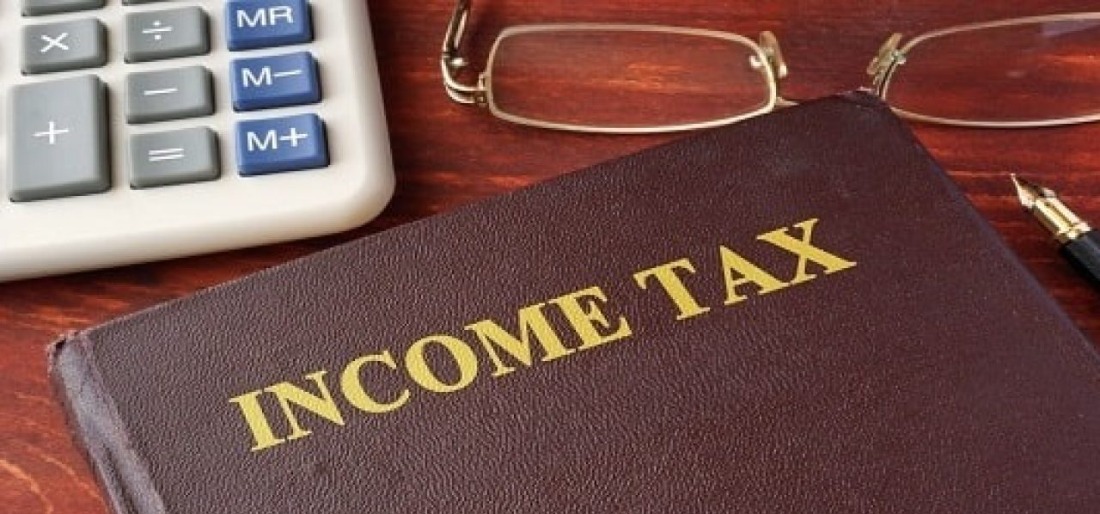 UP Rickshaw Puller Gets Income Tax Notice Asking Him To Pay Rs 3 Crore ...