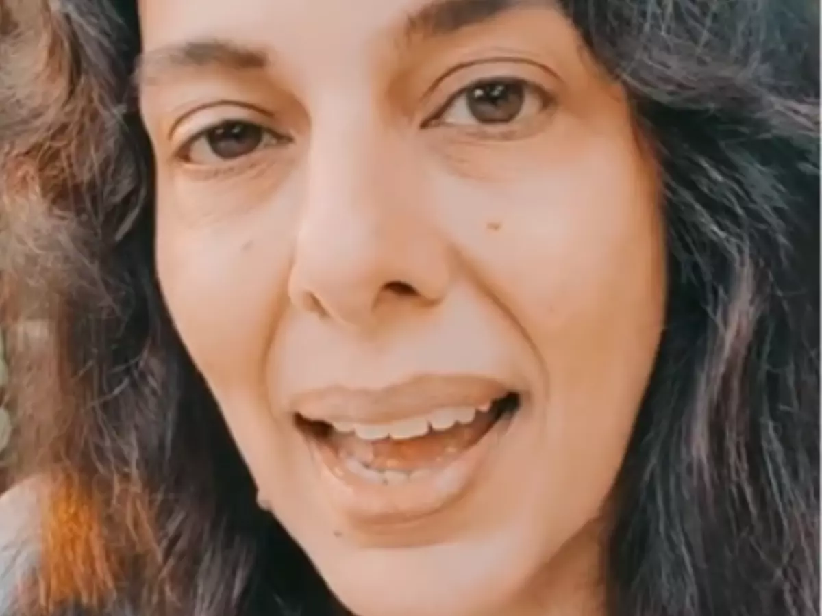 Pooja Bedi Who Called Vaccination 'Sinister & Illogical' Says She Has Tested Covid-19 Positive Pooja Bedi Who Called Vaccination 'Sinister & Illogical' Says She Has Tested Covid-19 Positive