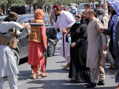 women taliban protest pakistan