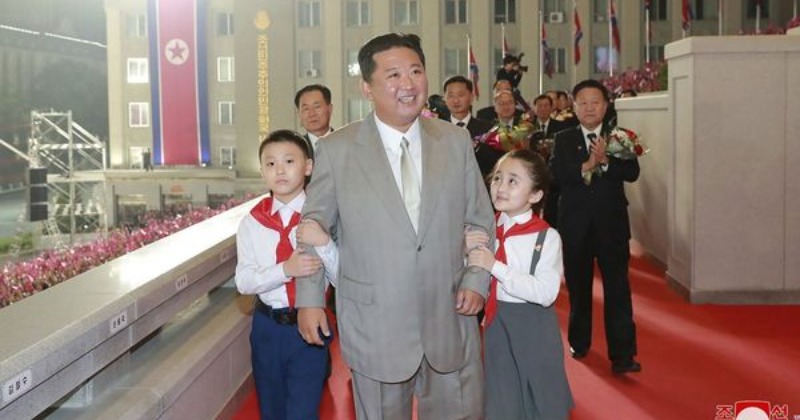 Kim Jong Un Loses Weight Internet Cant Get Over Kim Jong Uns 