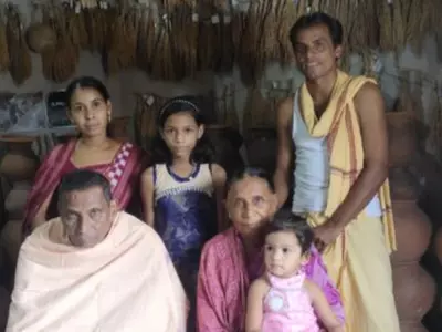 Sudam Sahu with his family 