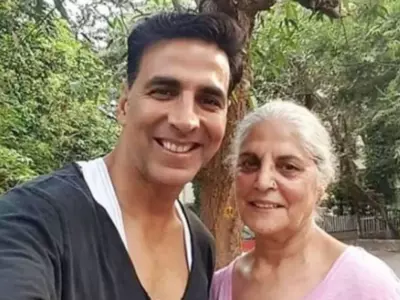 'She Was My Core', Akshay Kumar Is In 'Unbearable Pain' As His Mother Aruna Bhatia Passes Away