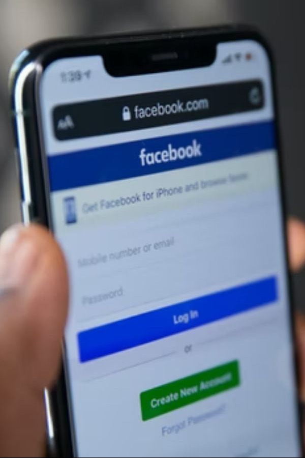 Facebook Is Hiding 'Real' News Feed Content From Safety Observers, Says Report Facebook Is Hiding 'Real' News Feed Content From Safety Observers, Says Report