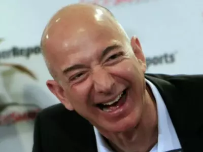 Elon Buys Twitter: Bezos First Trolls Musk, Then Praises Him 