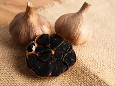 what is black garlic 