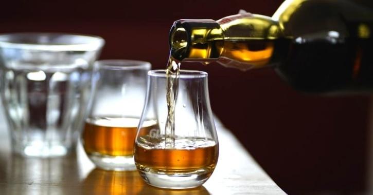 Scientists invent 'robot nose' to sniff out whiskies