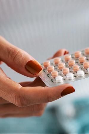 Contraception For Women: Pros And Cons Of Hormonal Pills, IUDs And Female Condoms