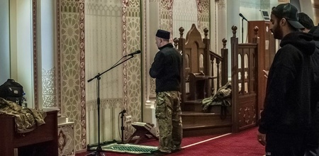 Muslim Ukraine soldiers observe ramadan