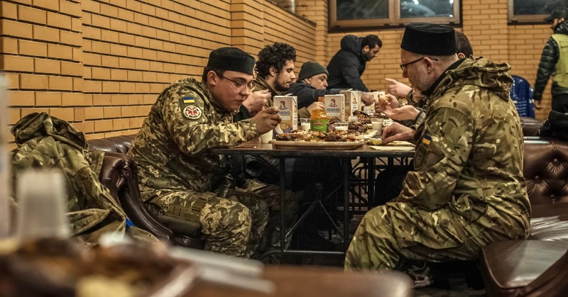 Ukraine's Muslim Soldiers Defend Their Country While Observing The Holy 