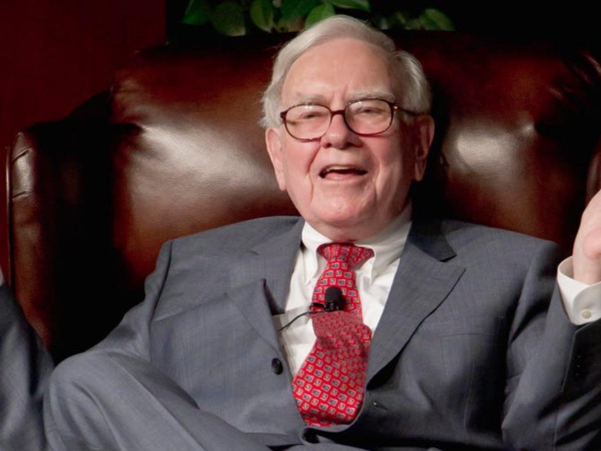 China Fund Manager to Pay Record $2.1 Million for Lunch with Warren Buffett