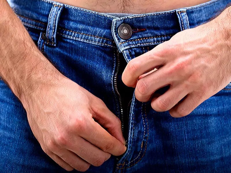 The patient is the first to suffer spontaneous pneumomediastinum after masturbating.