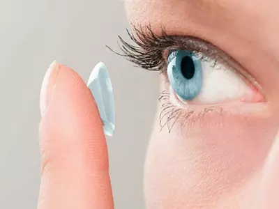 Smart Contact Lenses Diagnose Cancer From Tears