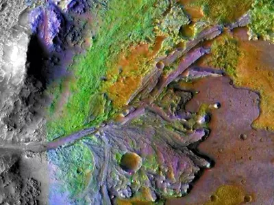 Not Just Red: NASA Rover Finds Traces Of Green Sand On Mars