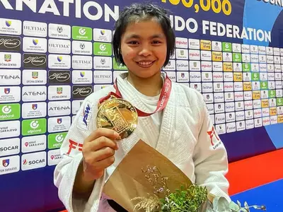 linthoi chanambam becomes first indian to win gold at world cadet judo championships 