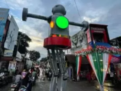 MP Cop built traffic robocop from scrap 