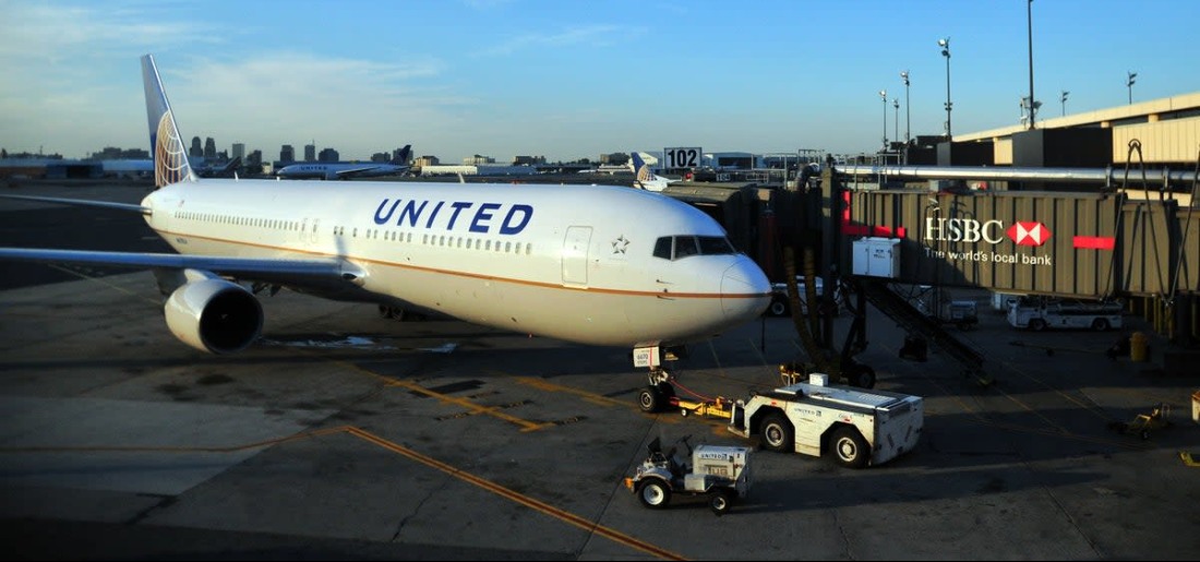 Plane Taxiis Around New York Runway For Six Hours, Runs Out Of Fuel