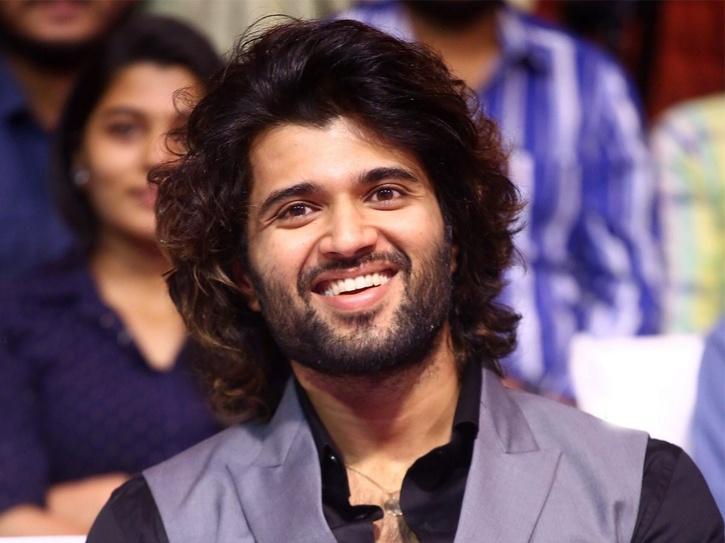 Vijay Deverakonda cried after watching Liger out of disappointment