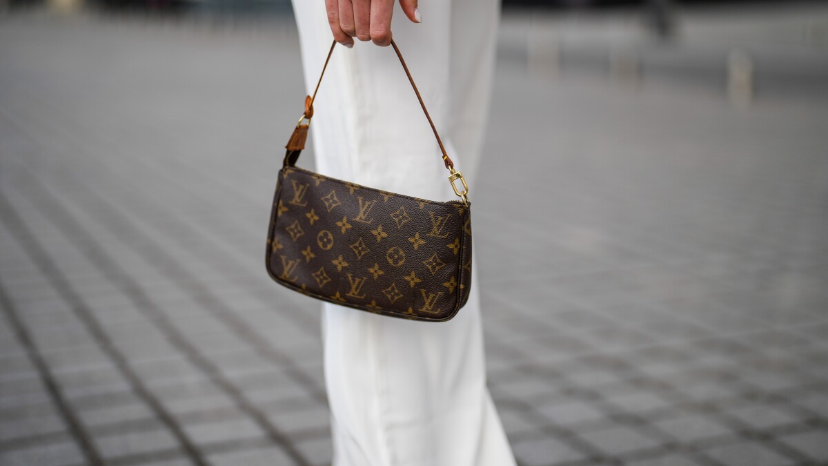 These 11 Louis Vuitton Neverfull Dupes WILL STEAL THE SHOW