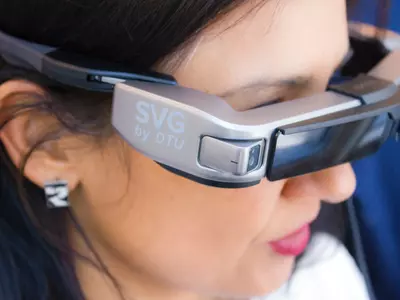 New Smart Glasses Can Display Subtitles For People With Hearing Disabilities