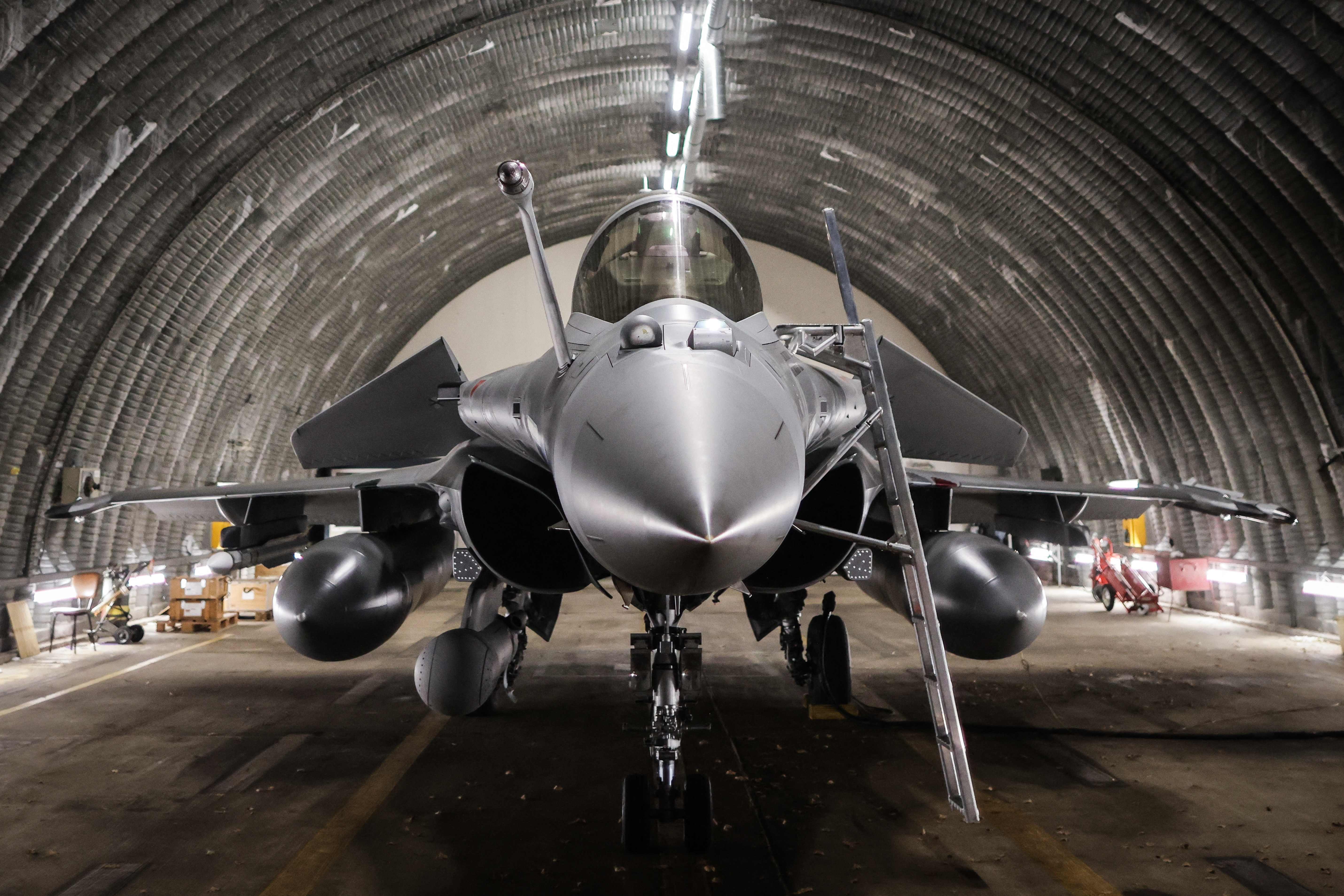 142 | Dassault Rafale C | France - Air Force | MILSPOT | JetPhotos