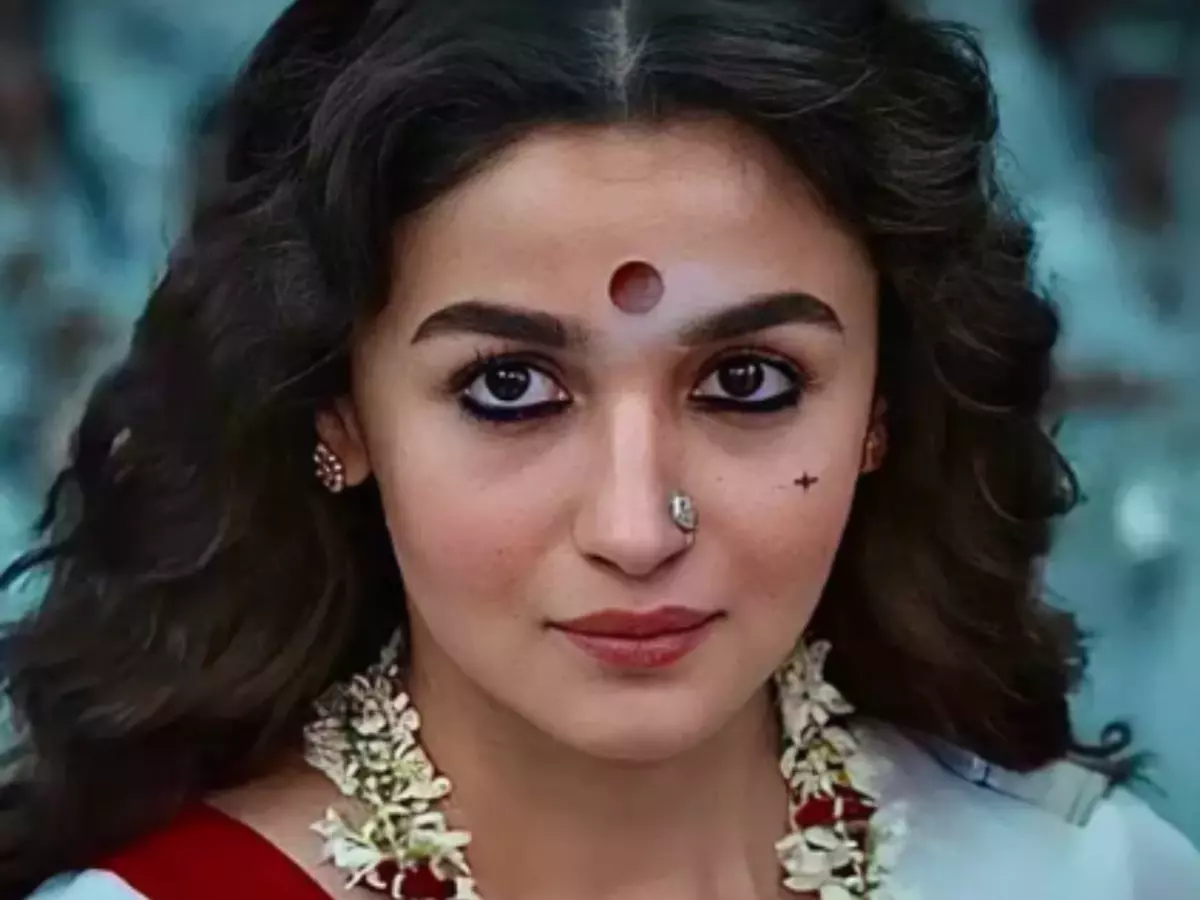 ¡®She Is Going To Take Over The World¡¯: Marvel¡¯s Sophia Di Martino Turns Alia Bhatt¡¯s ¡®Fan Girl¡¯ ¡®She Is Going To Take Over The World¡¯: Marvel¡¯s Sophia Di Martino Turns Alia Bhatt¡¯s ¡®Fan Girl¡¯