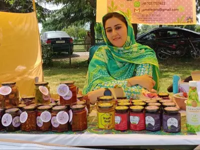 Kashmiri Woman’s Homemade Pickles Is Making People Crazy In Valley