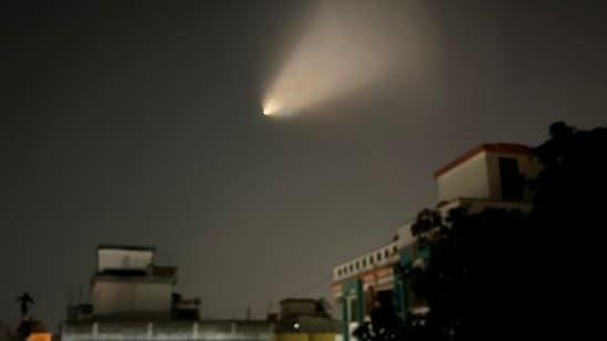 Mysterious light seen in the sky of Kolkata for 3 minutes