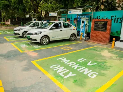 electric vehicle 100 billion india revenue