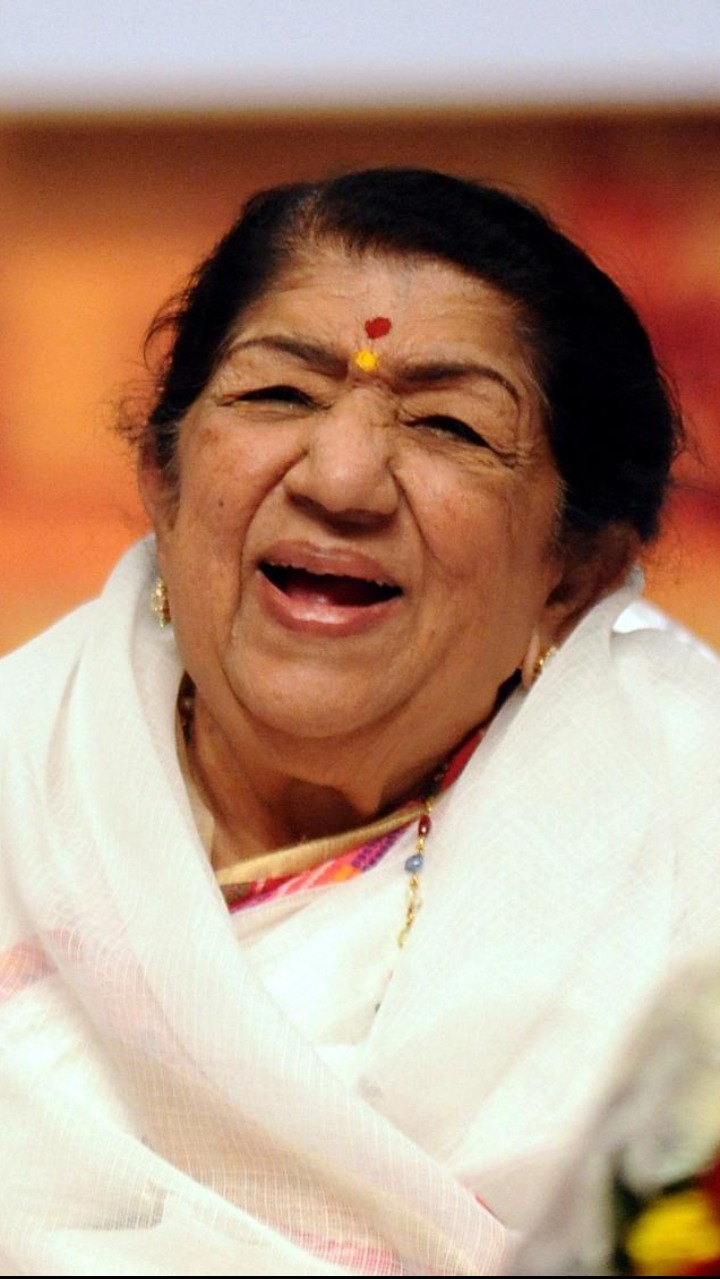 Wrapped In Tricolour, Lata Mangeshkar Gets A Tearful Goodbye With Full ...