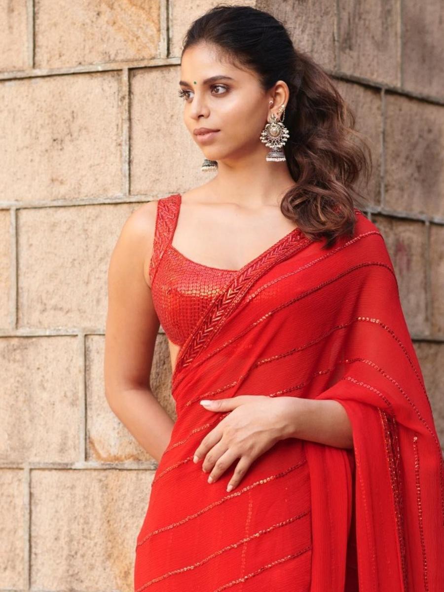 Suhana Khan In Red Manish Malhotra Saree