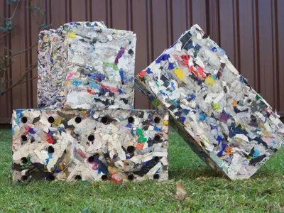 Plastic concrete blocks